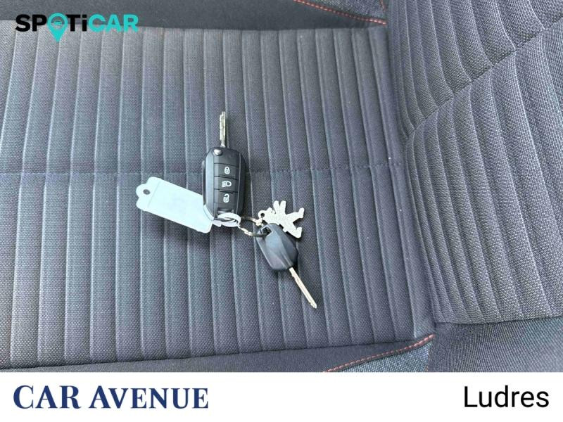 Occasion PEUGEOT 2008 1.2 PureTech 100ch S&S Active 2021 Bleu Vertigo (S) 14490 € à Nancy