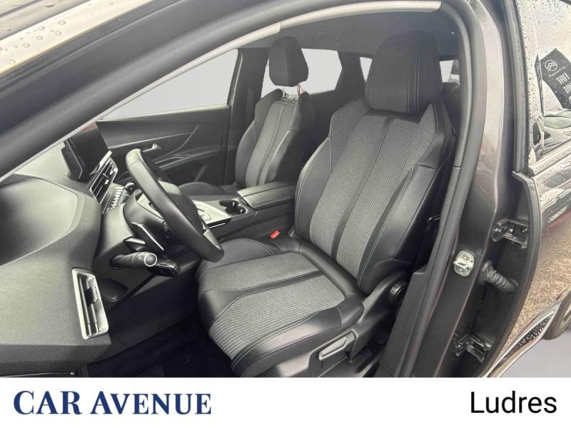 Occasion PEUGEOT 3008 HYBRID 225ch Allure e-EAT8 2022 Gris Platinium (M) 21690 € à Nancy