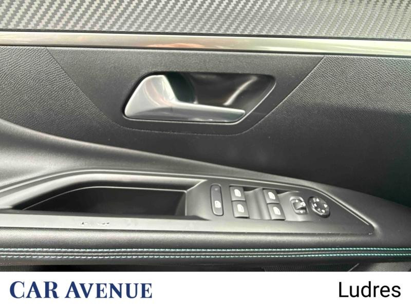 Occasion PEUGEOT 3008 HYBRID 225ch Allure e-EAT8 2022 Gris Platinium (M) 21690 € à Nancy