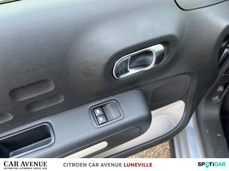 Used CITROEN C3 1.2 PureTech 83ch S&S C-Series 123g 2023 Gris Acier (M) - Noir Perla Nera € 12590 in Lunéville