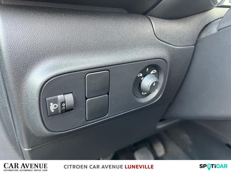 Used CITROEN C3 1.2 PureTech 83ch S&S C-Series 123g 2023 Gris Acier (M) - Noir Perla Nera € 12590 in Lunéville