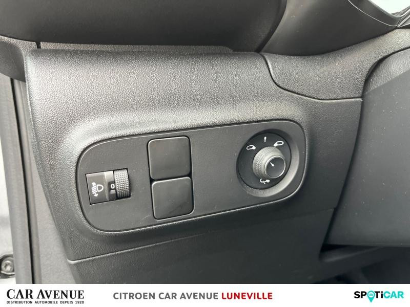 Used CITROEN C3 1.2 PureTech 83ch S&S C-Series 123g 2023 Gris Acier (M) - Noir Perla Nera € 12590 in Lunéville