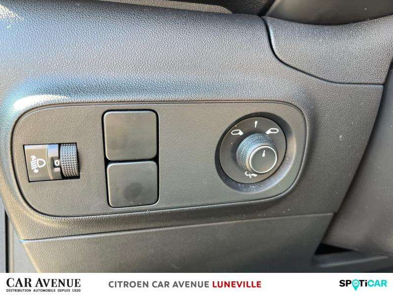 Used CITROEN C3 1.2 PureTech 83ch S&S C-Series 123g 2023 Blanc Banquise (O) € 11890 in Lunéville