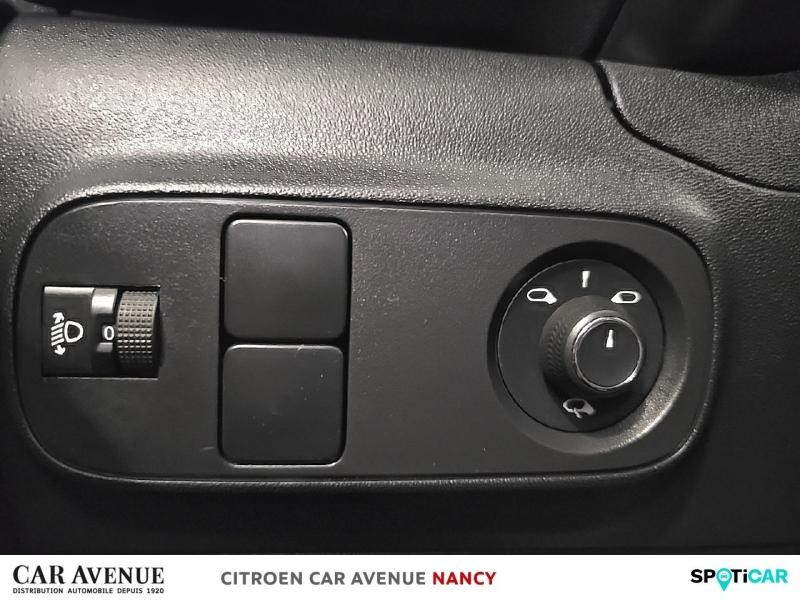 Occasion CITROEN C3 1.2 PureTech 83ch S&S C-Series 123g 2021 Blanc Banquise (O) - Noir Onyx 10490 € à Lunéville