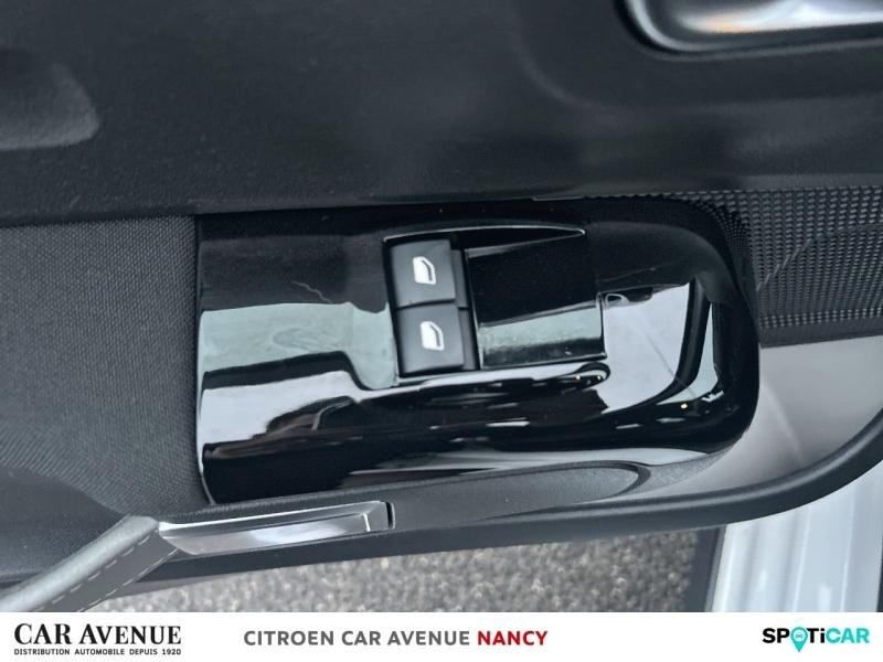 Occasion CITROEN C3 1.2 PureTech 110ch S&S Shine EAT6 2022 Blanc Banquise (O) - Noir Onyx 12490 € à Lunéville