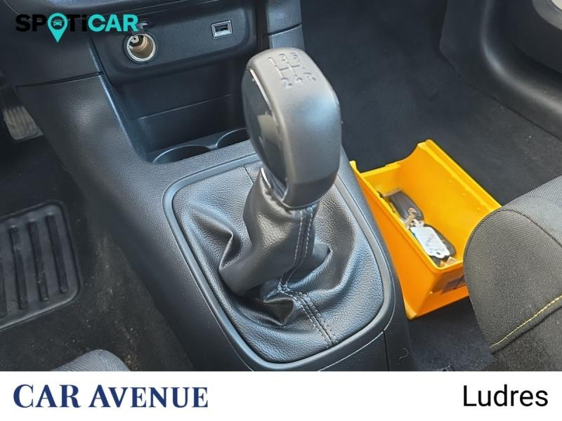 Occasion CITROEN C3 1.2 PureTech 83ch S&S Feel Pack 2021 Spring Blue (M) - Noir Onyx 11490 € à Lunéville