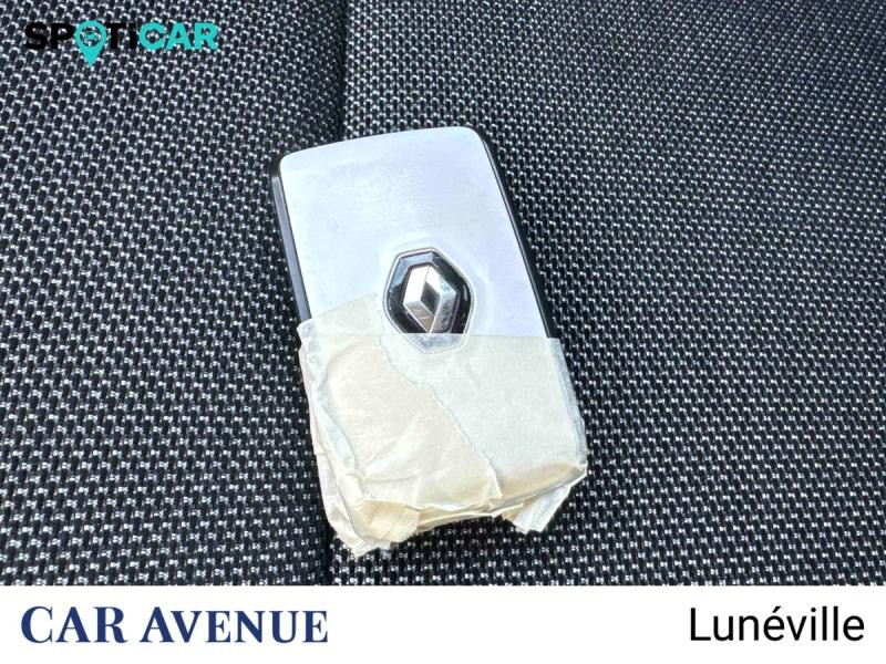 Occasion RENAULT Captur 1.6 E-Tech hybride 145ch Techno 2023 Bleu Iron/Noir Etoilé 20490 € à Lunéville