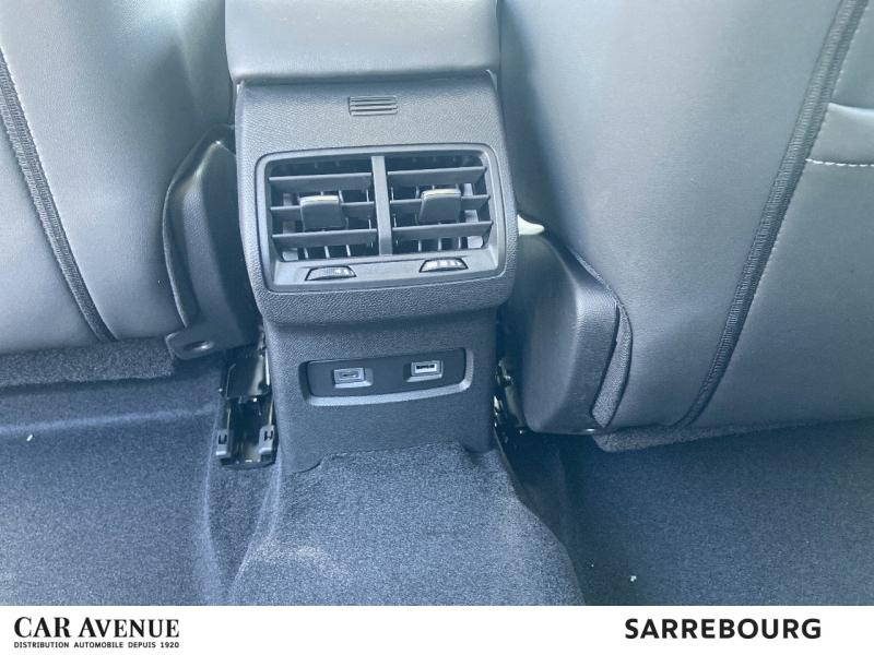 Used CITROEN C4 Moteur électrique 136ch (100 kW) Shine Automatique 2023 Noir Perla Nera (N) € 21900 in Sarrebourg