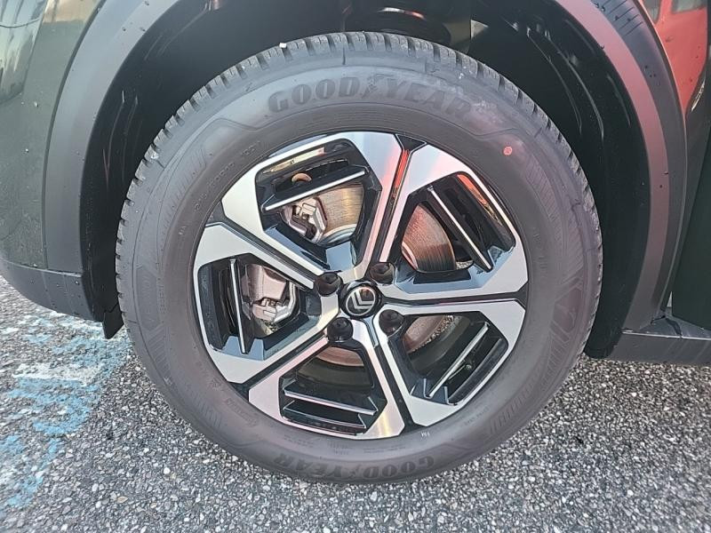 Used CITROEN C3 Aircross 1.2 Hybride 145ch MAX 2025 Vert Montana (M) + Blanc Opale € 28900 in Sarrebourg