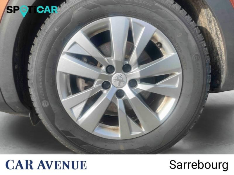 Used PEUGEOT 5008 1.2 PureTech 130ch S&S Style 2021 Metallic Copper (M) € 19800 in Sarrebourg