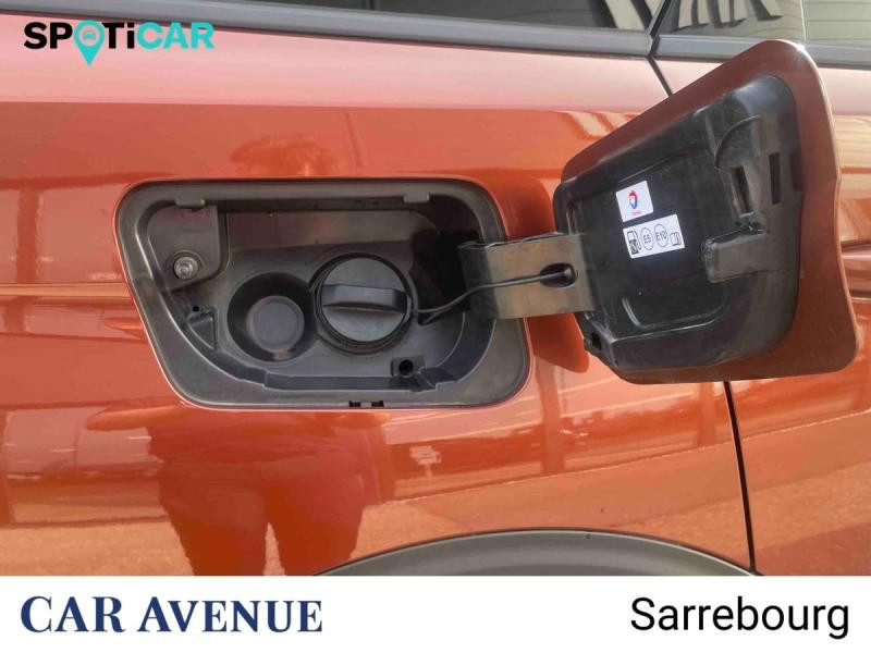 Used PEUGEOT 5008 1.2 PureTech 130ch S&S Style 2021 Metallic Copper (M) € 19800 in Sarrebourg