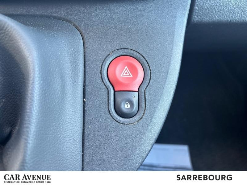 Used RENAULT Kangoo Express 1.5 Blue dCi 95ch Extra R-Link 2021 Blanc Minéral € 12400 in Sarrebourg