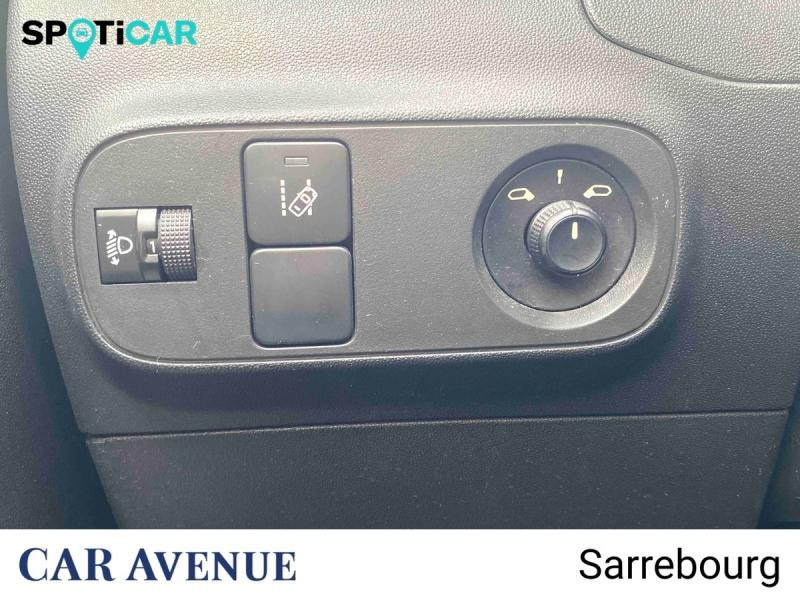 Occasion CITROEN C3 PureTech 82ch Feel 2017 Gris platinium 8400 € à Sarrebourg