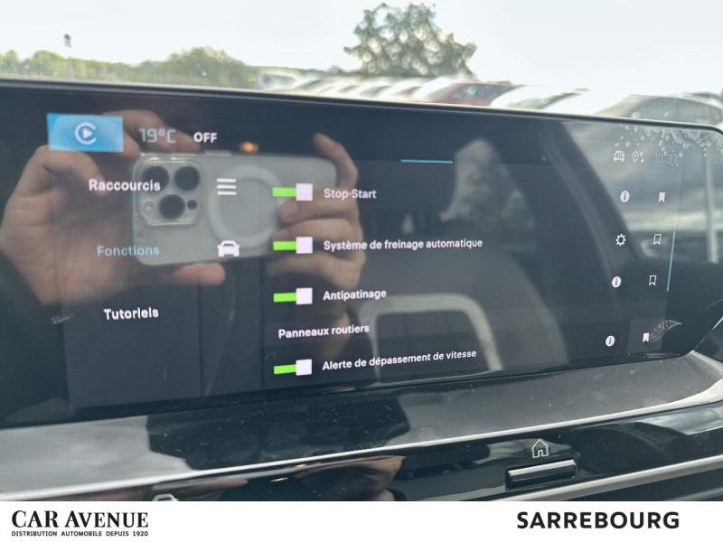 Used CITROEN C4 1.2 Hybride 145ch S&S MAX Automatique 2025 Vert Manhattan (O) € 29800 in Sarrebourg