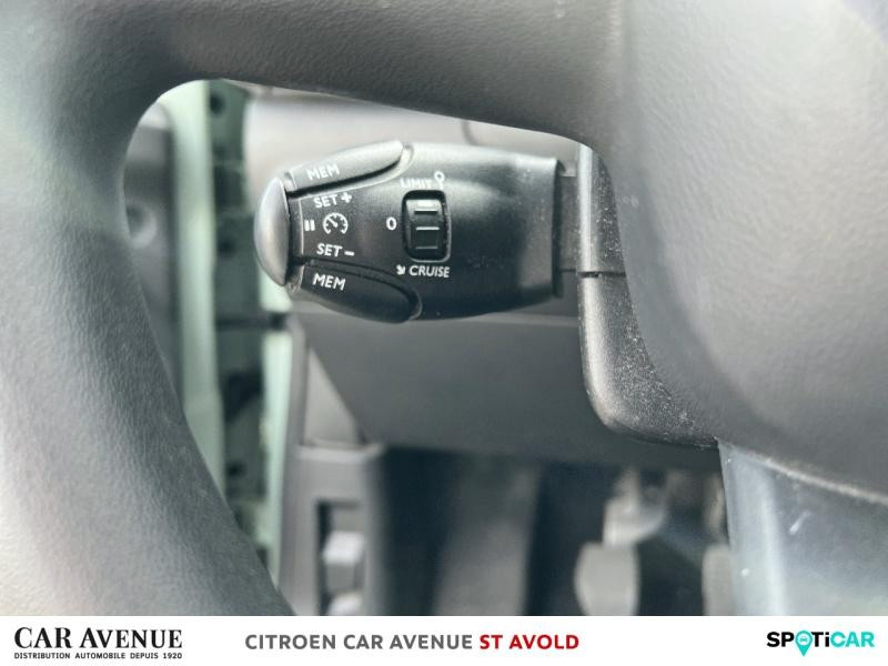 Used CITROEN C3 PureTech 82ch Graphic S&S E6.d 2019 Almond Green - Noir Onyx € 9595 in Longeville-lès-Saint-Avold