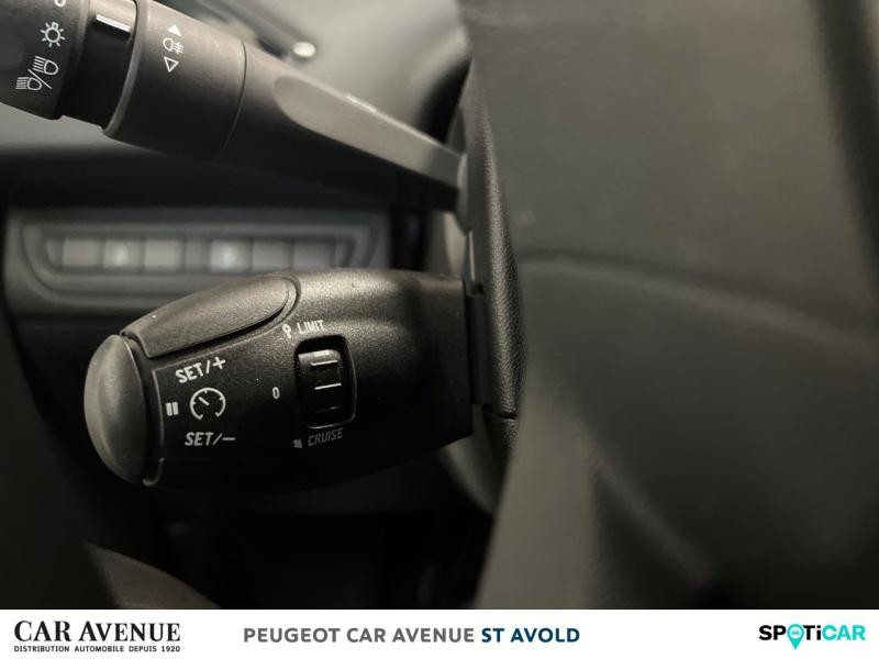 Occasion PEUGEOT 208 1.2 PureTech 68ch E6.c Like 5p 2018 Rouge 6990 € à Longeville-lès-Saint-Avold