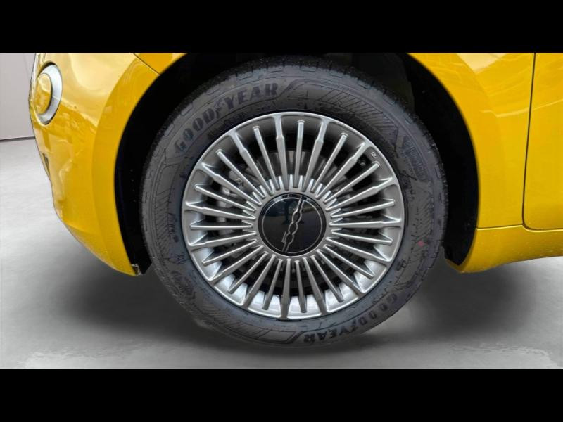 Occasion FIAT 500 1.0 FireFly 65ch hybrid Torino 2025 Yellow Gold Métal 20750 € à Longeville-lès-Saint-Avold