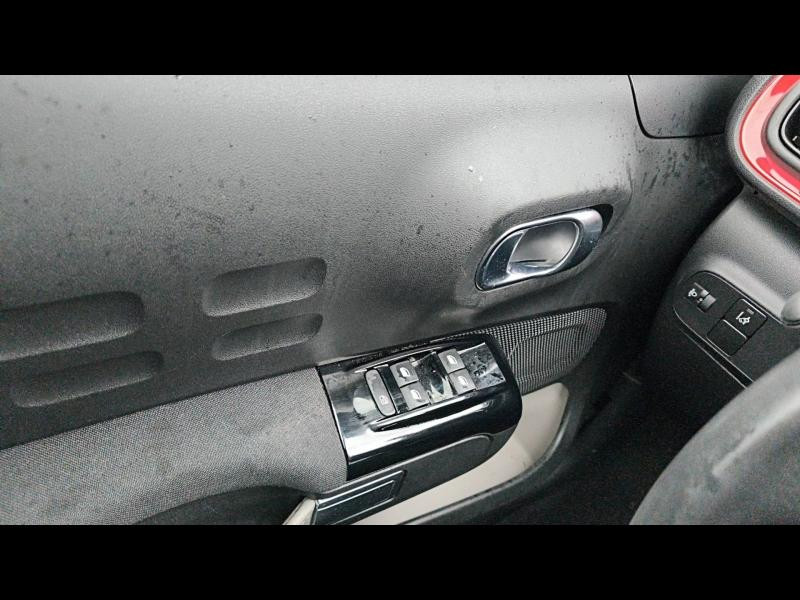 Used CITROEN C3 1.2 PureTech 110ch S&S Shine EAT6 2020 Blanc Banquise (O) - Noir Onyx € 10990 in Longeville-lès-Saint-Avold