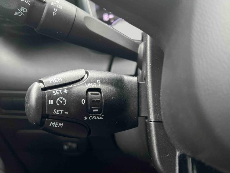 Used CITROEN C3 Aircross 1.2 PureTech 110ch S&S PLUS 2023 Gris Platinium (M) € 17488 in Longeville-lès-Saint-Avold