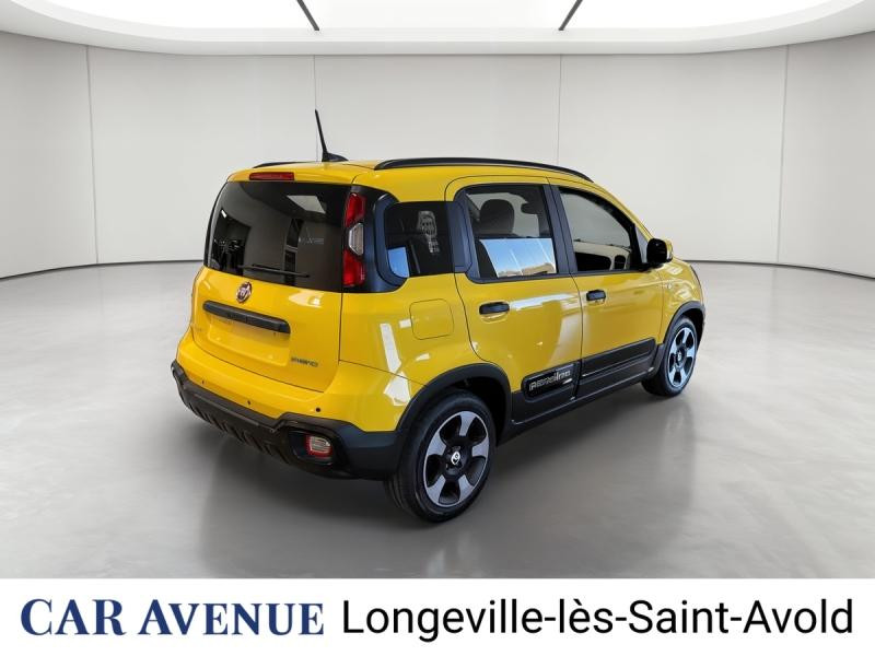Occasion FIAT Panda Pandina 1.0 65ch BSG S&S Hybrid Cross 2026 Jaune Pastel 18900 € à Longeville-lès-Saint-Avold