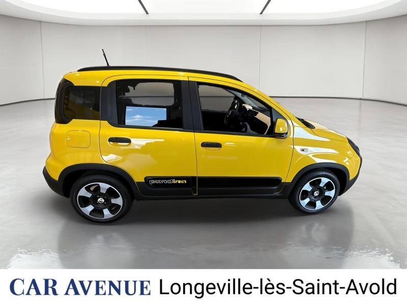 Occasion FIAT Panda Pandina 1.0 65ch BSG S&S Hybrid Cross 2026 Jaune Pastel 18900 € à Longeville-lès-Saint-Avold