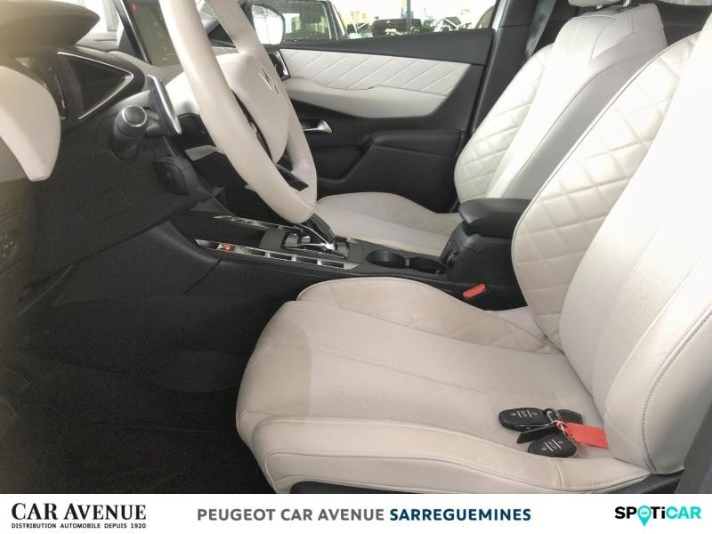 Occasion DS DS 3 Crossback PureTech 130ch Connected Chic Automatique 2020 Blanc Perle Nacré (N) - Toit Diamond Red 16750 € à Sarreguemines