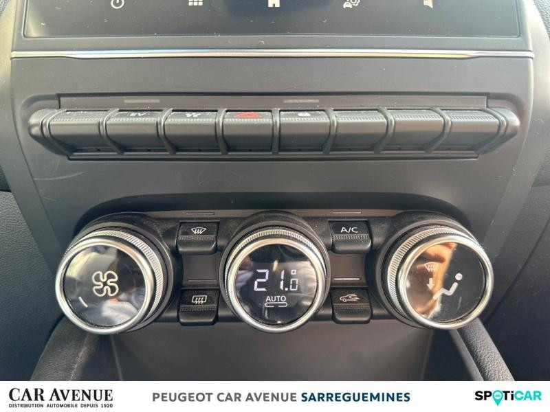 Occasion RENAULT Captur 1.6 E-Tech hybride rechargeable 160ch Intens -21 2021 Rouge Flamme/Noir Etoilé 18490 € à Sarreguemines