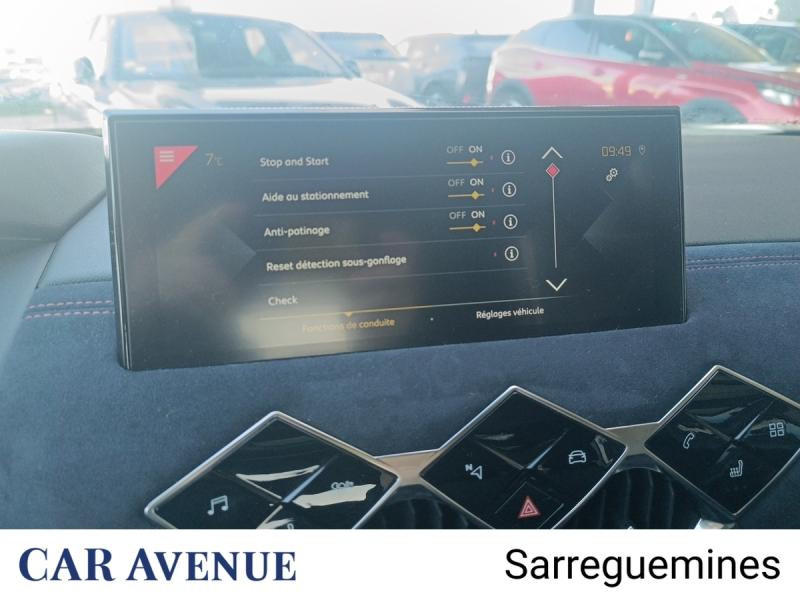 Used DS DS 3 Crossback PureTech 130ch Ines de la Fressange Paris 2021 Bleu Encre (M) - Toit Noir Perla Nera € 19390 in Sarreguemines