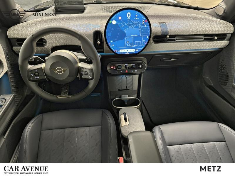 Occasion MINI Cooper 3 Portes C 156ch Favoured DKG7 2024 Midnight Black II 30999 € à Metz