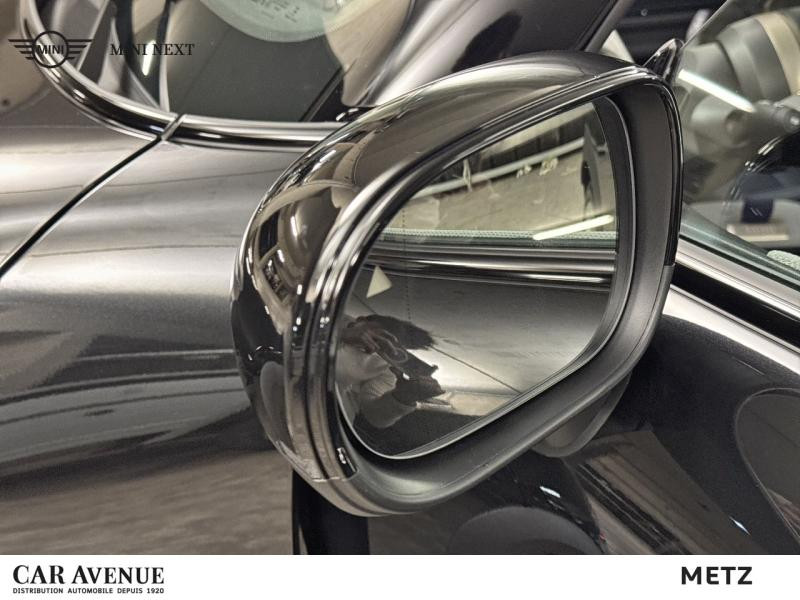 Occasion MINI Cooper 3 Portes C 156ch Favoured DKG7 2024 Midnight Black II 30999 € à Metz