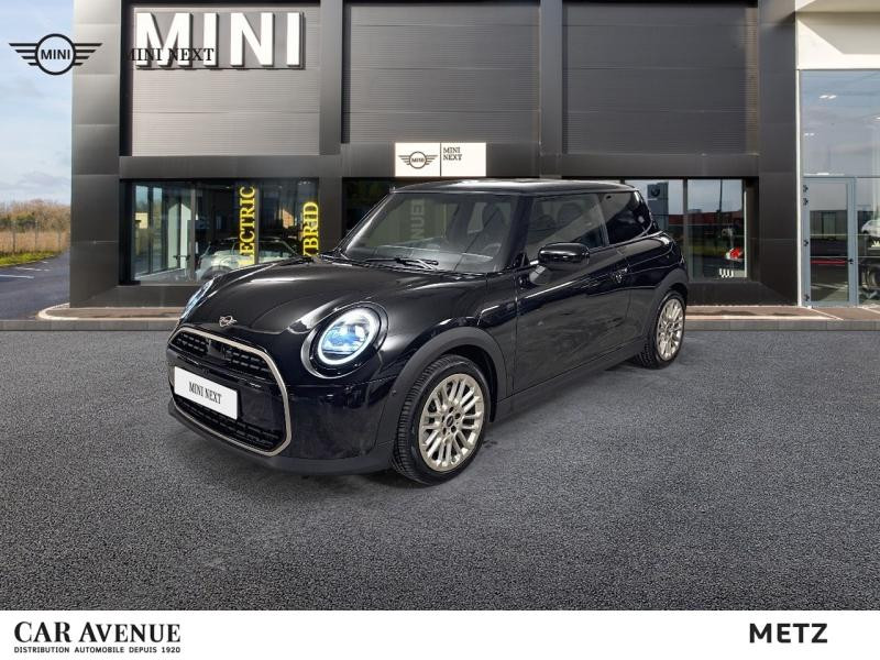 Occasion MINI Cooper 3 Portes C 156ch Favoured DKG7 2024 Midnight Black II 30999 € à Metz