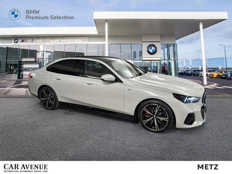 Occasion BMW Série 5 i5 340ch M Sport eDrive40 2025 Mineralweiss métallisé 62899 € à Metz