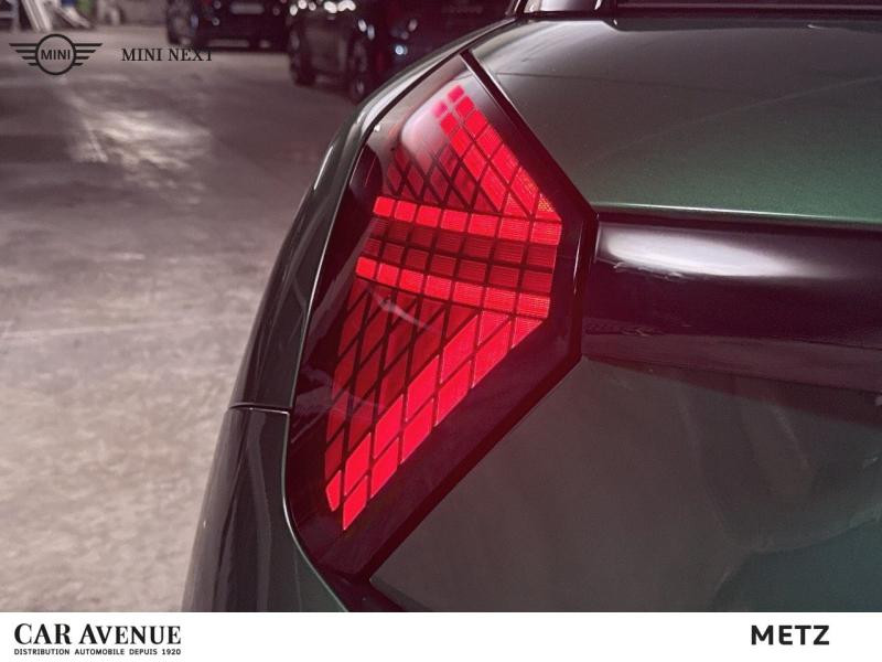 Occasion MINI Cooper 3 Portes E 184ch Favoured 2025 British Racing Green 38899 € à Metz