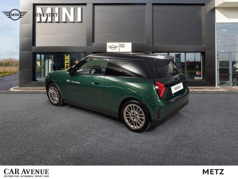 Occasion MINI Cooper 3 Portes E 184ch Favoured 2025 British Racing Green 38899 € à Metz