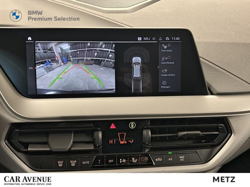 Occasion BMW Série 1 118iA 136ch Business Design DKG7 2023 Saphirschwarz métallisé 27599 € à Metz