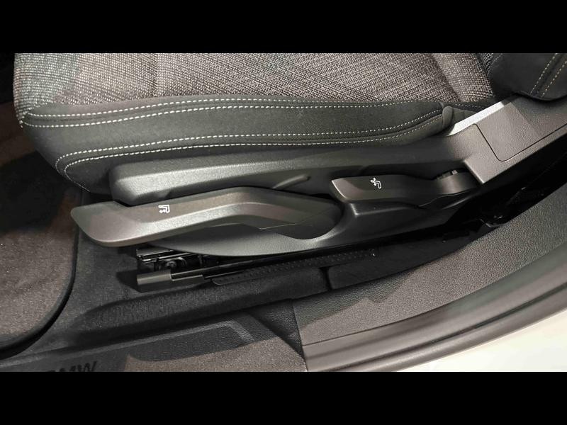 Used BMW Série 1 120A 170ch M Sport Design DKG7 2025 Blanc € 36990 in Metz