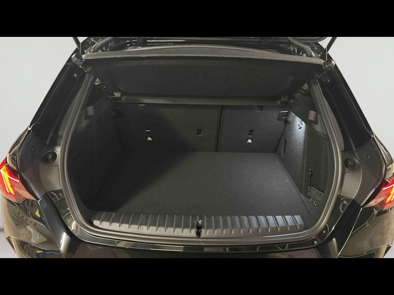 Occasion BMW Série 1 120dA 163ch M Sport DKG7 2026 Saphirschwarz métallisé 42990 € à Metz