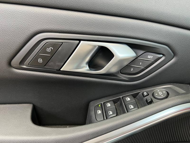 Occasion BMW Série 3 330eA xDrive 292ch M Sport 2024 Skyscrapergrau métallisé 68990 € à Forbach