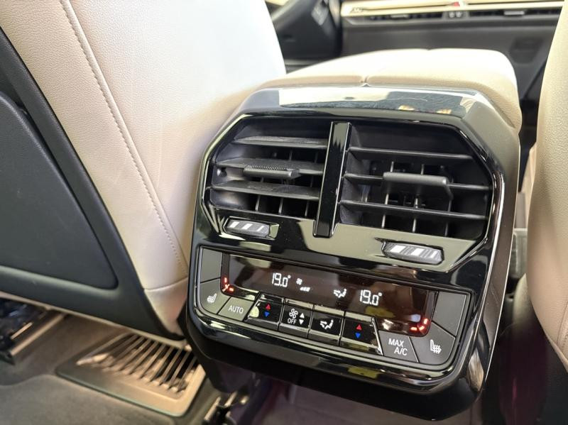 Occasion BMW iX xDrive40 326ch 2021 Saphirschwarz métallisé 44990 € à Forbach