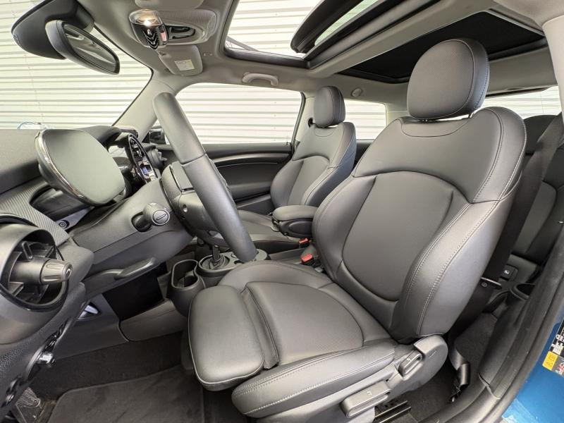 Occasion MINI Mini Cooper SE 184ch Edition Premium Plus BVA 5CV 2022 Island Blue 18990 € à Forbach