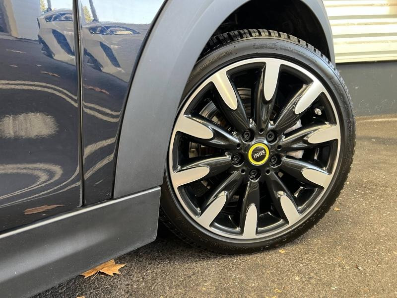 Occasion MINI Mini Cooper SE 184ch Yours BVA 2020 Enigmatic Black 16490 € à Forbach