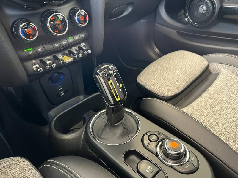 Occasion MINI Mini Cooper SE 184ch Yours BVA 2020 Enigmatic Black 16490 € à Forbach