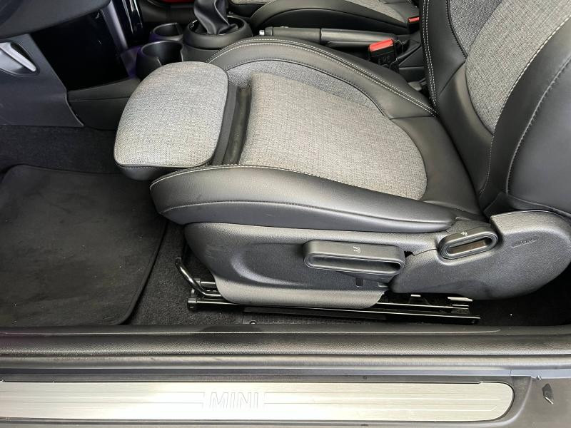 Occasion MINI Mini Cooper 136ch  Edition Greenwich 2020 Chili Red 19990 € à Forbach