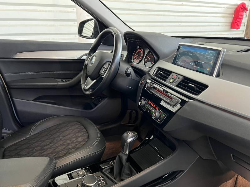 Occasion BMW X1 sDrive18dA 150ch xLine 2017 Glaciersilber 19990 € à Forbach