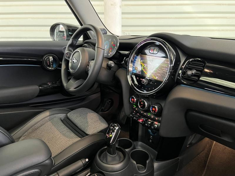 Occasion MINI Mini Cooper 136ch Edition Premium Plus BVA7 2022 Argenté 25990 € à Forbach