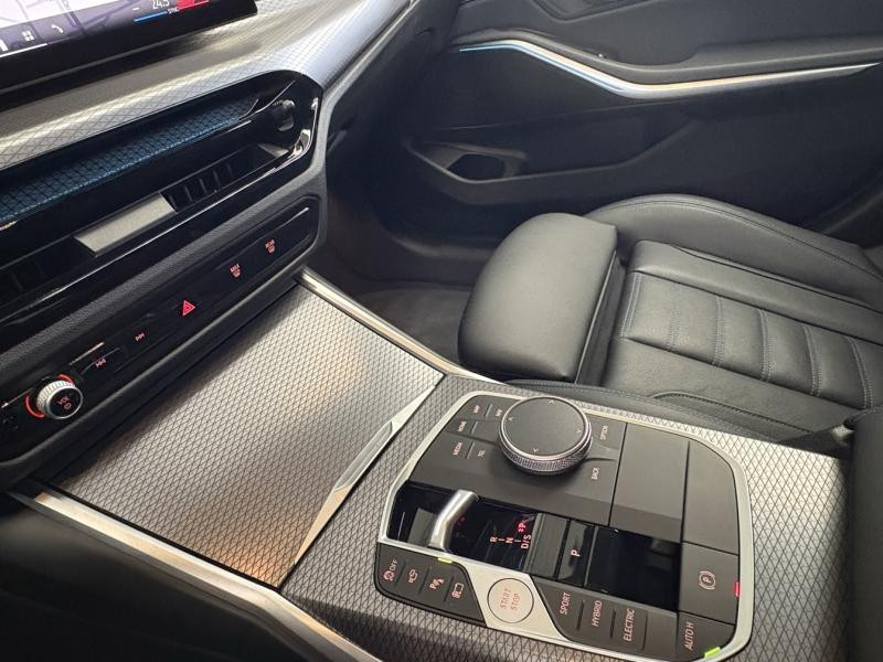 Occasion BMW Série 3 Touring 330eA 292ch M Sport 2025 Saphirschwarz métallisé 49990 € à Forbach