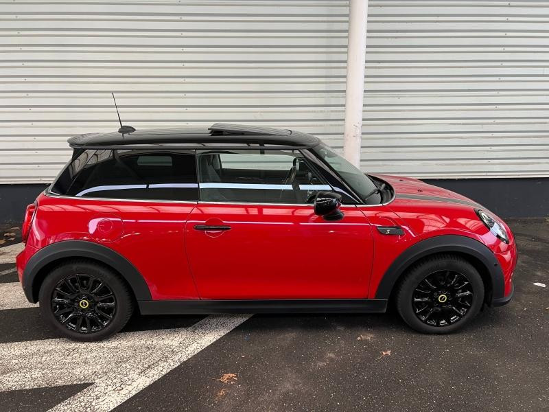 Used MINI Mini Cooper SE 184ch Edition Premium Plus BVA 5CV 2022 Chili Red € 20990 in Forbach