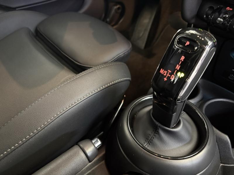 Used MINI Mini 5 Portes Cooper 136ch Edition Premium BVA7 2022 Argenté € 25990 in Forbach