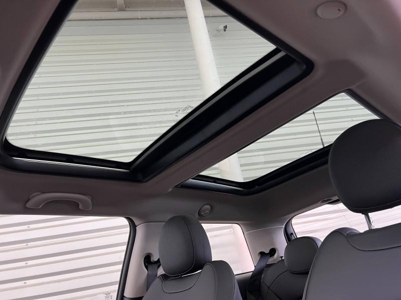 Used MINI Mini Cooper 136ch Edition Premium Plus BVA7 2023 Enigmatic Black € 26990 in Forbach