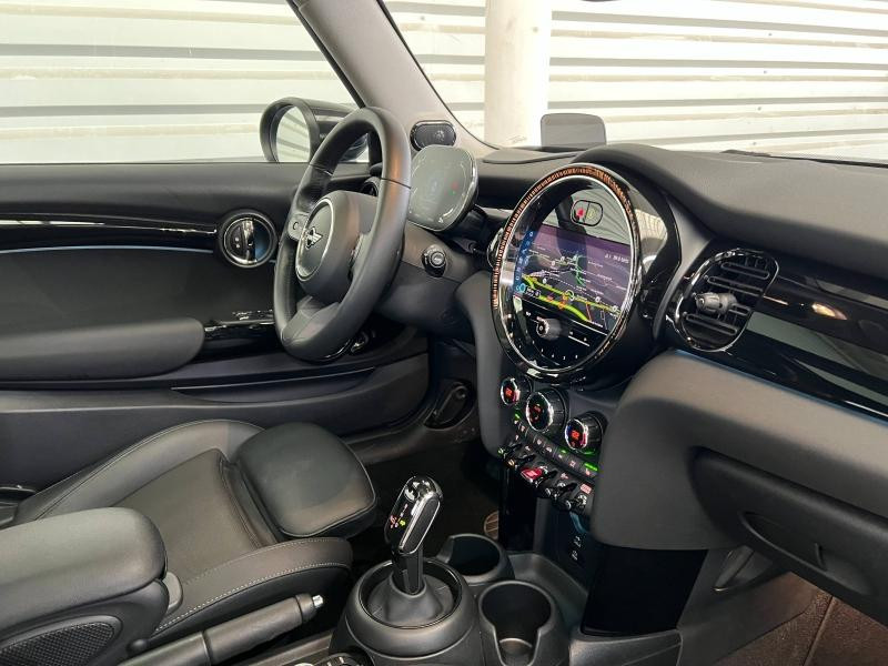 Used MINI Mini Cooper 136ch Edition Premium Plus BVA7 2023 Enigmatic Black € 26990 in Forbach